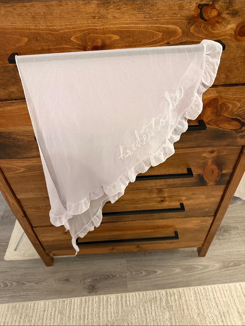 White "Bride to Be" Ruffled Bridal Sarong - XO Fetti